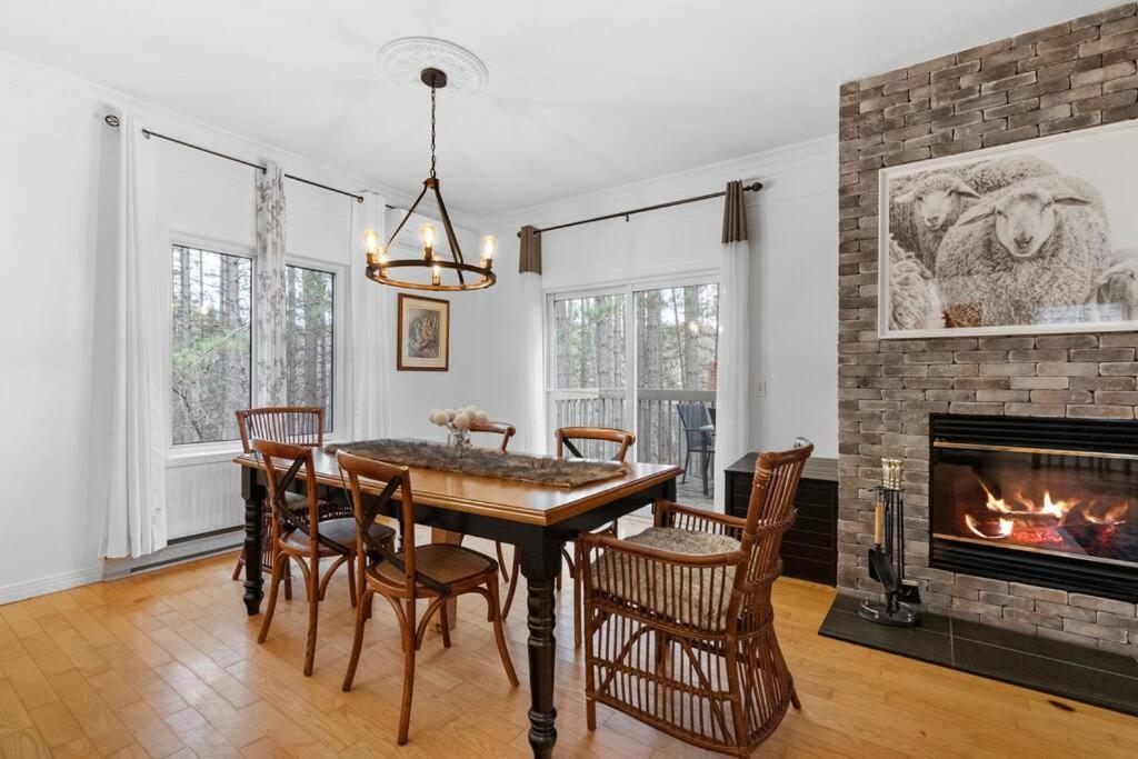 Le Champetre Tremblant 2Bdrs Condo W Fireplace Mont-Tremblant Buitenkant foto